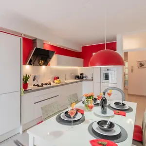 https://apartment-anna-pula-52100.pula-hotels.org